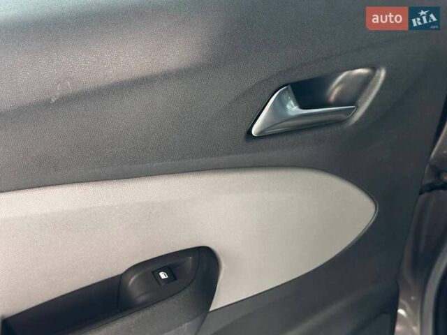 Опель Crossland X 2019 в Львове на Automoto.ua Серый Опель Crossland X, объемом двигателя 1.2 л и пробегом 100 тыс. км за 13590 $, фото 24 на Automoto.ua