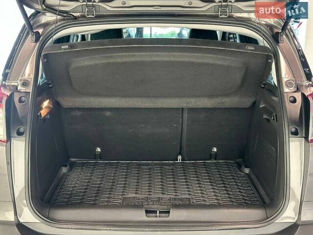 Опель Crossland X 2019 в Львове на Automoto.ua Серый Опель Crossland X, объемом двигателя 1.2 л и пробегом 100 тыс. км за 13590 $, фото 15 на Automoto.ua