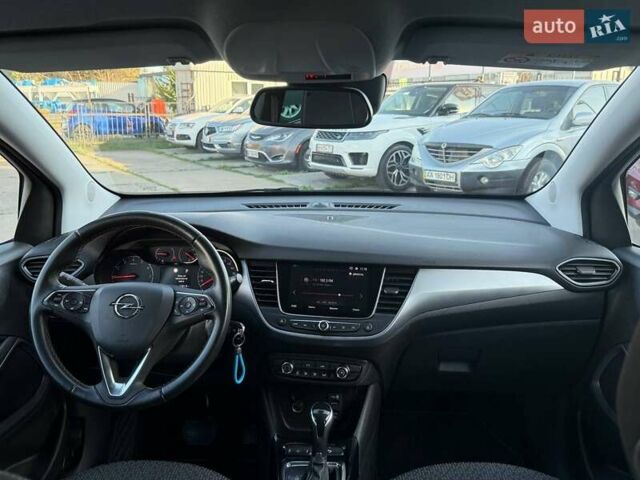 Синий Опель Crossland X, объемом двигателя 1.2 л и пробегом 144 тыс. км за 14500 $, фото 8 на Automoto.ua