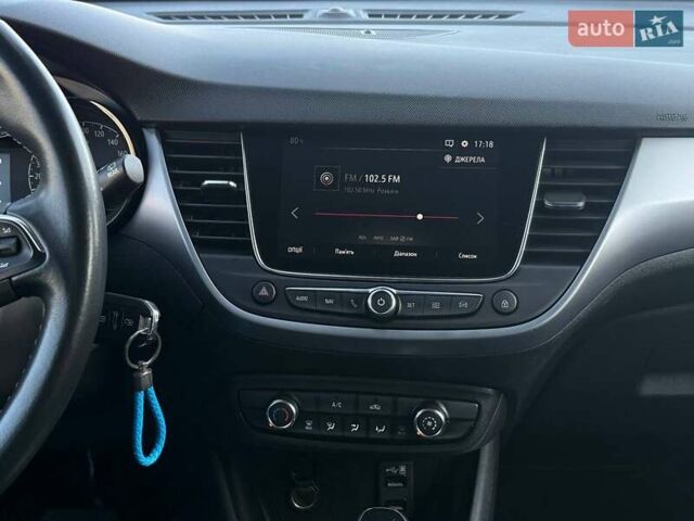 Синий Опель Crossland X, объемом двигателя 1.2 л и пробегом 144 тыс. км за 14500 $, фото 10 на Automoto.ua