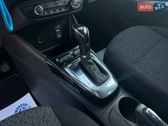 Синий Опель Crossland X, объемом двигателя 1.2 л и пробегом 144 тыс. км за 14500 $, фото 13 на Automoto.ua