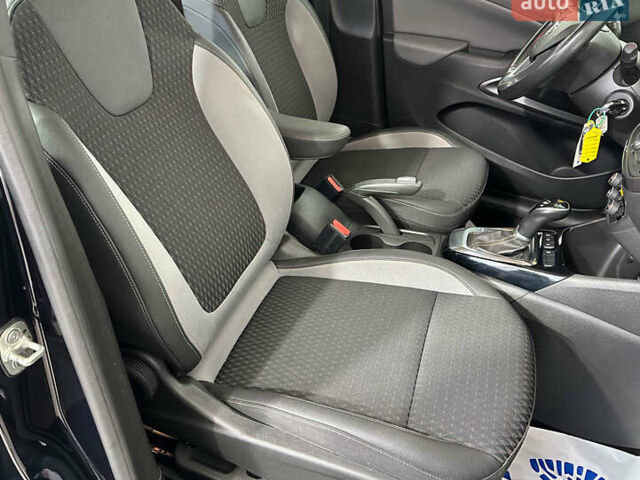 Синий Опель Crossland X, объемом двигателя 1.5 л и пробегом 128 тыс. км за 16150 $, фото 9 на Automoto.ua