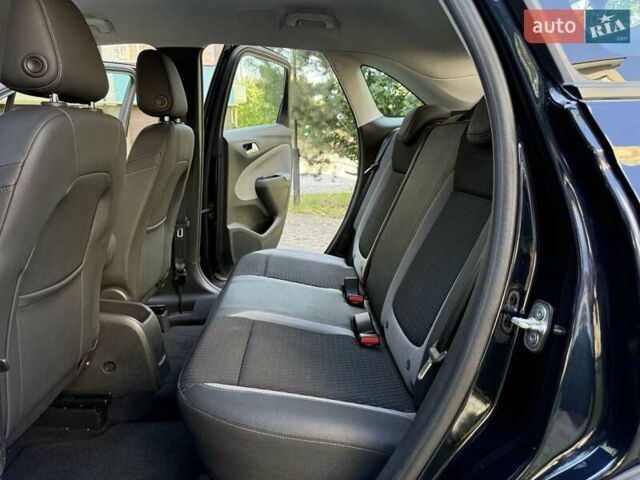 Синий Опель Crossland X, объемом двигателя 1.5 л и пробегом 200 тыс. км за 14800 $, фото 30 на Automoto.ua