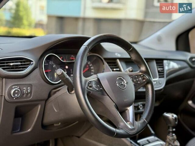 Синий Опель Crossland X, объемом двигателя 1.5 л и пробегом 200 тыс. км за 14800 $, фото 15 на Automoto.ua