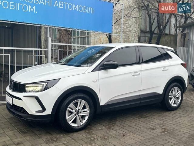 Білий Опель Grandland, об'ємом двигуна 1.5 л та пробігом 65 тис. км за 22800 $, фото 7 на Automoto.ua