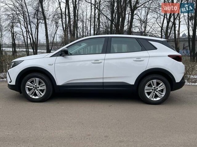Білий Опель Grandland, об'ємом двигуна 1.5 л та пробігом 15 тис. км за 23600 $, фото 3 на Automoto.ua