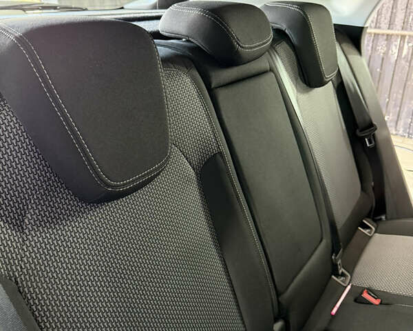 Красный Опель Grandland, объемом двигателя 1.5 л и пробегом 24 тыс. км за 23000 $, фото 13 на Automoto.ua