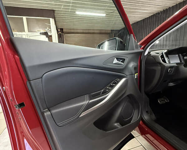 Красный Опель Grandland, объемом двигателя 1.5 л и пробегом 24 тыс. км за 23000 $, фото 5 на Automoto.ua