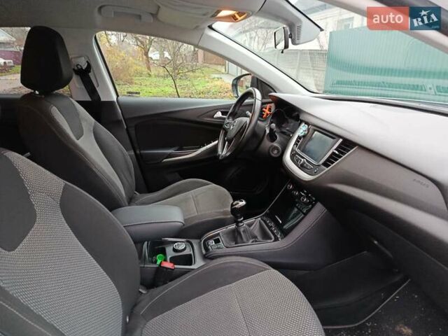 Белый Опель Grandland X, объемом двигателя 2 л и пробегом 128 тыс. км за 18000 $, фото 3 на Automoto.ua