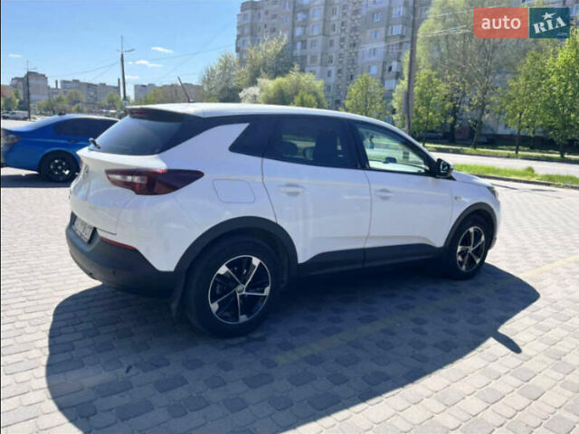Білий Опель Grandland X, об'ємом двигуна 1.5 л та пробігом 35 тис. км за 21500 $, фото 4 на Automoto.ua
