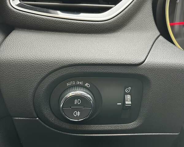 Белый Опель Grandland X, объемом двигателя 1.5 л и пробегом 72 тыс. км за 19700 $, фото 31 на Automoto.ua