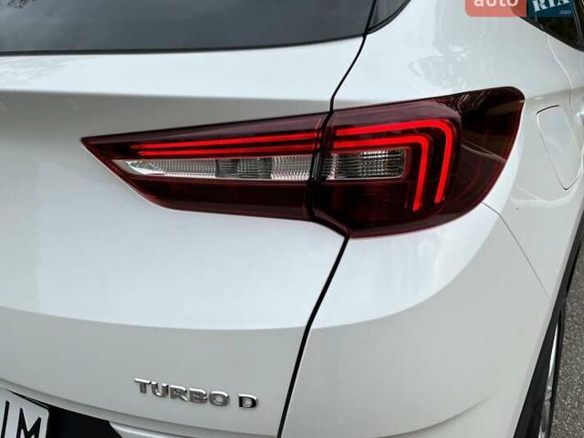 Белый Опель Grandland X, объемом двигателя 1.5 л и пробегом 72 тыс. км за 19700 $, фото 6 на Automoto.ua