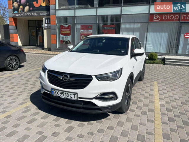 Білий Опель Grandland X, об'ємом двигуна 1.5 л та пробігом 35 тис. км за 21500 $, фото 3 на Automoto.ua