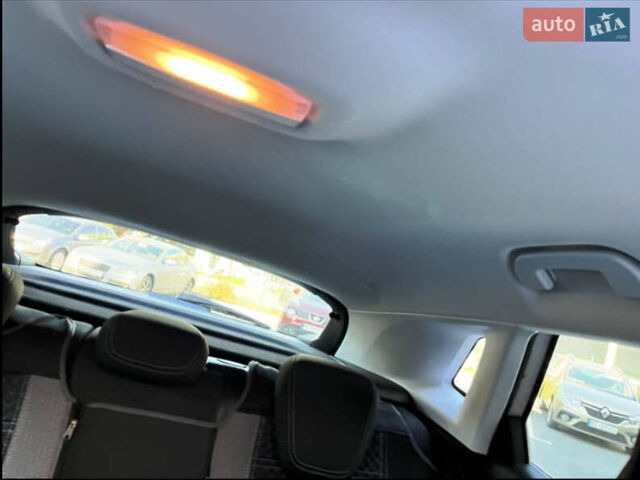 Білий Опель Grandland X, об'ємом двигуна 1.5 л та пробігом 35 тис. км за 21500 $, фото 11 на Automoto.ua