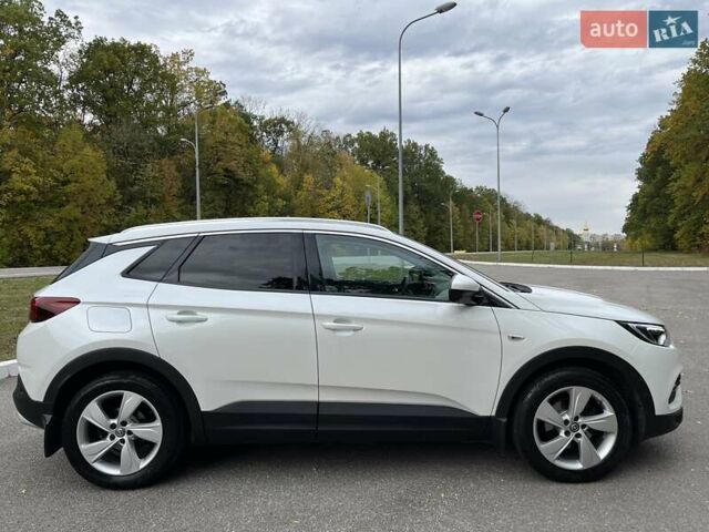 Белый Опель Grandland X, объемом двигателя 1.5 л и пробегом 72 тыс. км за 19700 $, фото 8 на Automoto.ua