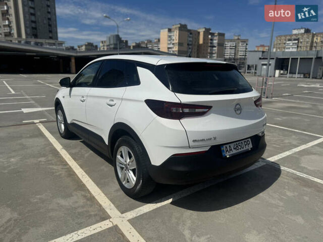 Білий Опель Grandland X, об'ємом двигуна 1.5 л та пробігом 236 тис. км за 15500 $, фото 7 на Automoto.ua