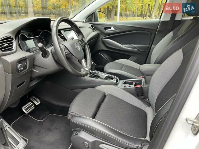 Белый Опель Grandland X, объемом двигателя 1.5 л и пробегом 72 тыс. км за 19700 $, фото 17 на Automoto.ua