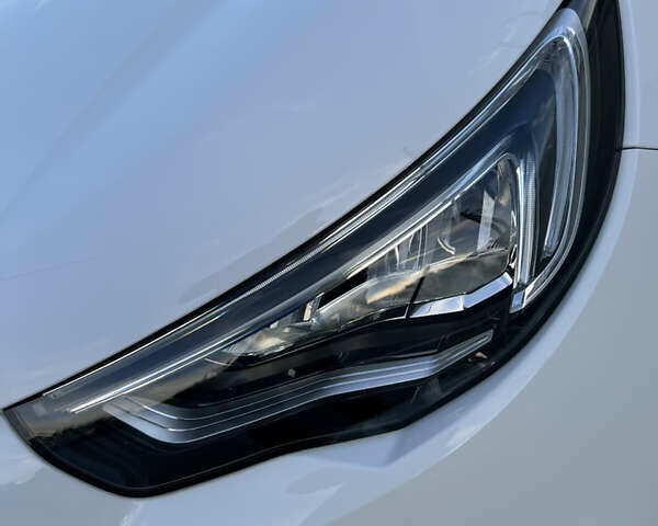 Белый Опель Grandland X, объемом двигателя 1.5 л и пробегом 47 тыс. км за 18750 $, фото 15 на Automoto.ua