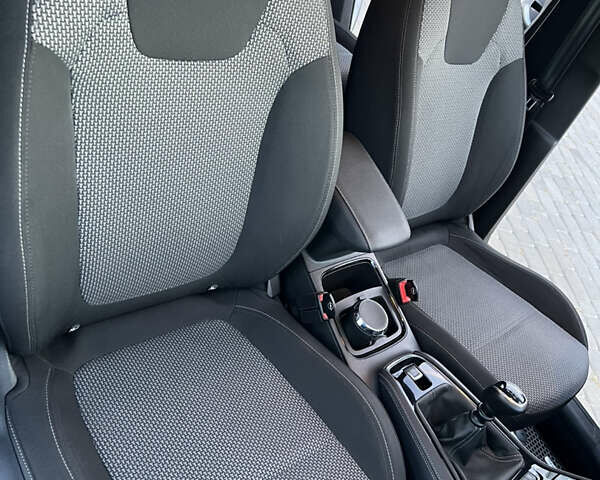 Белый Опель Grandland X, объемом двигателя 1.5 л и пробегом 47 тыс. км за 18750 $, фото 78 на Automoto.ua