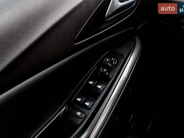 Белый Опель Grandland X, объемом двигателя 1.6 л и пробегом 54 тыс. км за 22900 $, фото 22 на Automoto.ua