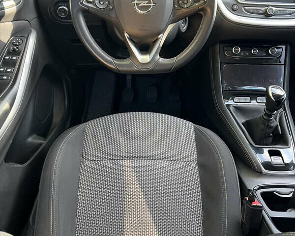 Белый Опель Grandland X, объемом двигателя 1.5 л и пробегом 47 тыс. км за 18750 $, фото 85 на Automoto.ua