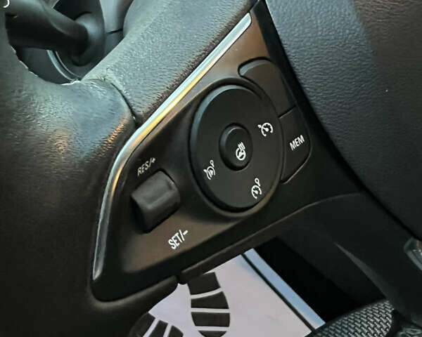 Белый Опель Grandland X, объемом двигателя 1.5 л и пробегом 47 тыс. км за 18750 $, фото 98 на Automoto.ua