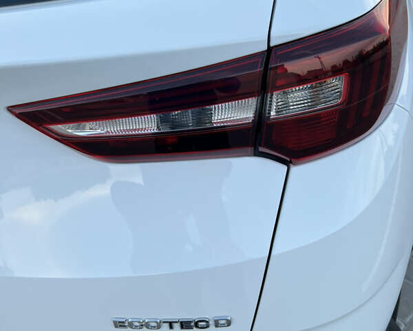 Белый Опель Grandland X, объемом двигателя 1.5 л и пробегом 47 тыс. км за 18750 $, фото 24 на Automoto.ua