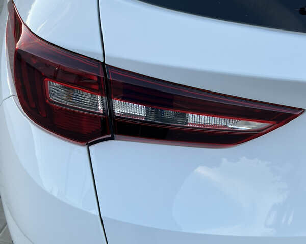 Белый Опель Grandland X, объемом двигателя 1.5 л и пробегом 47 тыс. км за 18750 $, фото 23 на Automoto.ua