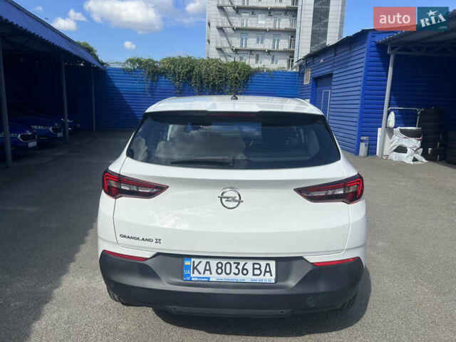 Белый Опель Grandland X, объемом двигателя 1.5 л и пробегом 46 тыс. км за 21924 $, фото 4 на Automoto.ua