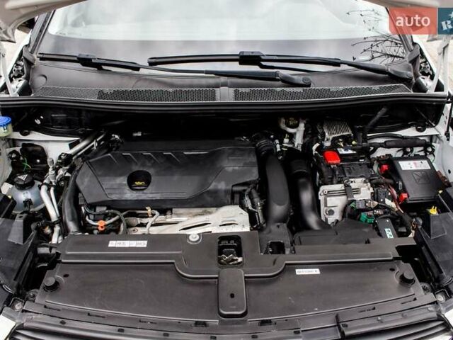 Белый Опель Grandland X, объемом двигателя 1.6 л и пробегом 54 тыс. км за 22900 $, фото 16 на Automoto.ua