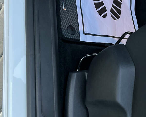 Белый Опель Grandland X, объемом двигателя 1.5 л и пробегом 47 тыс. км за 18750 $, фото 75 на Automoto.ua