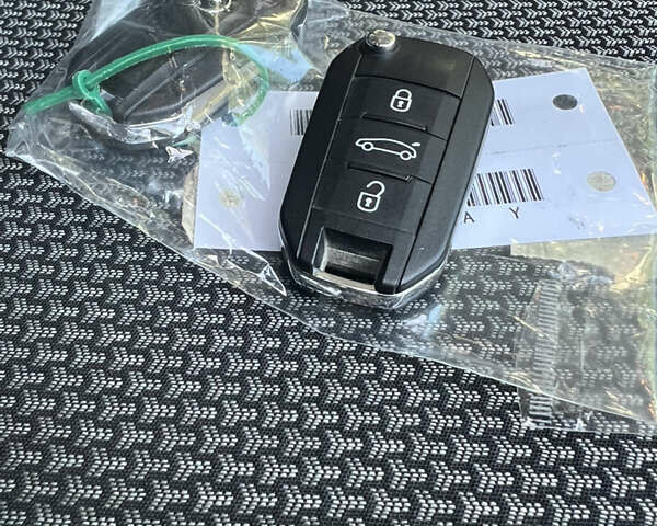 Белый Опель Grandland X, объемом двигателя 1.5 л и пробегом 47 тыс. км за 18750 $, фото 108 на Automoto.ua