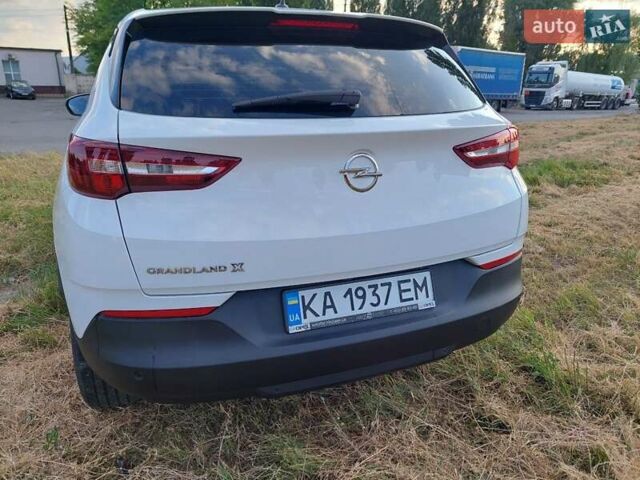 Белый Опель Grandland X, объемом двигателя 1.5 л и пробегом 155 тыс. км за 19500 $, фото 3 на Automoto.ua