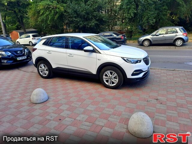 Белый Опель Grandland X, объемом двигателя 1.5 л и пробегом 35 тыс. км за 21800 $, фото 1 на Automoto.ua