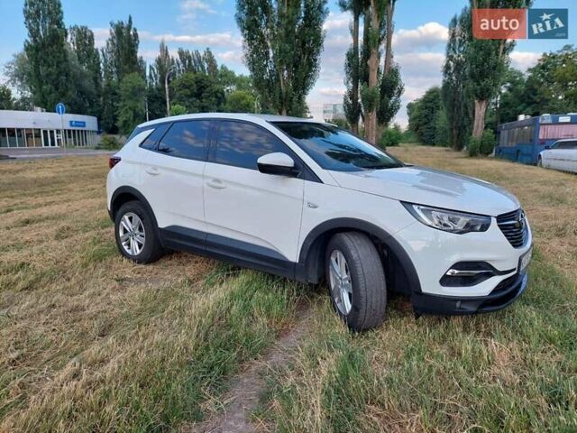 Белый Опель Grandland X, объемом двигателя 1.5 л и пробегом 155 тыс. км за 19500 $, фото 5 на Automoto.ua