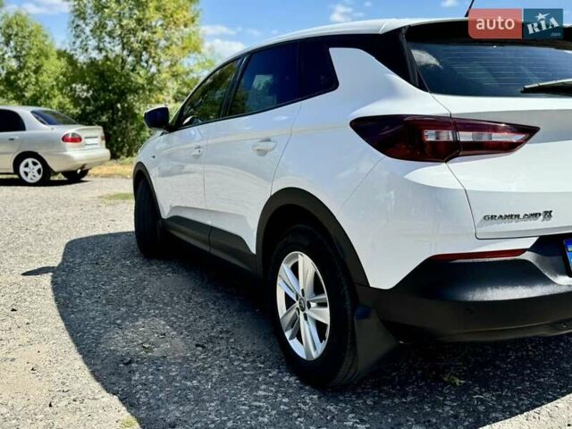 Білий Опель Grandland X, об'ємом двигуна 1.5 л та пробігом 41 тис. км за 23500 $, фото 6 на Automoto.ua