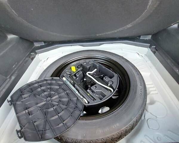 Белый Опель Grandland X, объемом двигателя 1.5 л и пробегом 155 тыс. км за 19500 $, фото 11 на Automoto.ua