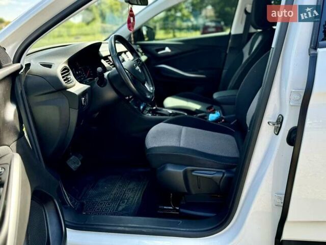 Білий Опель Grandland X, об'ємом двигуна 1.5 л та пробігом 41 тис. км за 23500 $, фото 19 на Automoto.ua