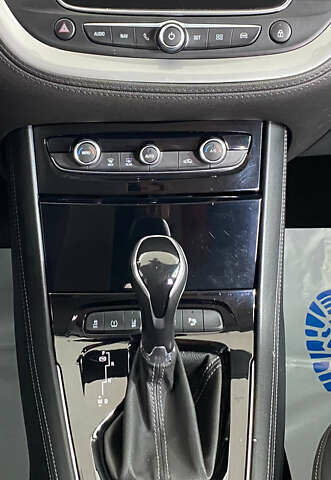 Черный Опель Grandland X, объемом двигателя 1.5 л и пробегом 197 тыс. км за 17750 $, фото 19 на Automoto.ua