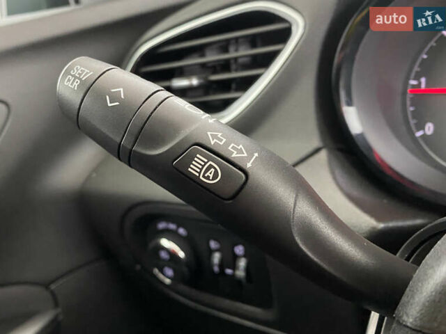 Черный Опель Grandland X, объемом двигателя 1.5 л и пробегом 197 тыс. км за 17750 $, фото 15 на Automoto.ua