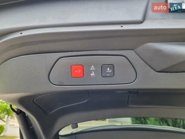 Черный Опель Grandland X, объемом двигателя 2 л и пробегом 194 тыс. км за 19250 $, фото 13 на Automoto.ua