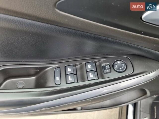 Черный Опель Grandland X, объемом двигателя 2 л и пробегом 194 тыс. км за 19250 $, фото 17 на Automoto.ua