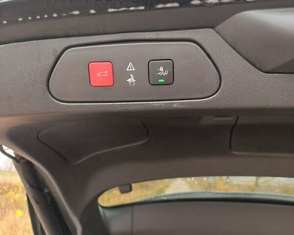 Черный Опель Grandland X, объемом двигателя 1.5 л и пробегом 215 тыс. км за 15800 $, фото 3 на Automoto.ua