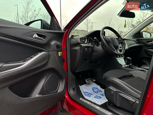 Красный Опель Grandland X, объемом двигателя 1.5 л и пробегом 79 тыс. км за 19000 $, фото 19 на Automoto.ua