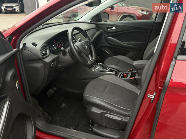 Красный Опель Grandland X, объемом двигателя 1.6 л и пробегом 53 тыс. км за 26450 $, фото 10 на Automoto.ua