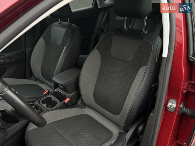 Красный Опель Grandland X, объемом двигателя 1.6 л и пробегом 53 тыс. км за 26450 $, фото 11 на Automoto.ua