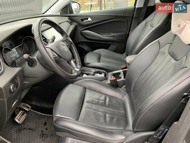 Серый Опель Grandland X, объемом двигателя 2 л и пробегом 235 тыс. км за 18200 $, фото 10 на Automoto.ua
