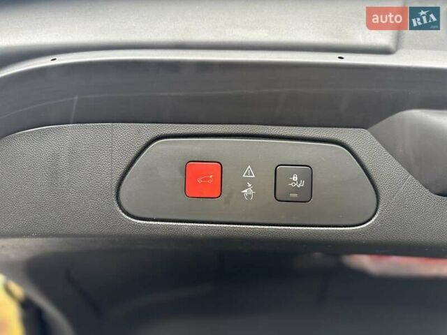 Серый Опель Grandland X, объемом двигателя 2 л и пробегом 235 тыс. км за 18200 $, фото 17 на Automoto.ua