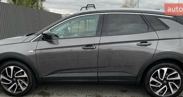 Серый Опель Grandland X, объемом двигателя 2 л и пробегом 235 тыс. км за 18200 $, фото 5 на Automoto.ua