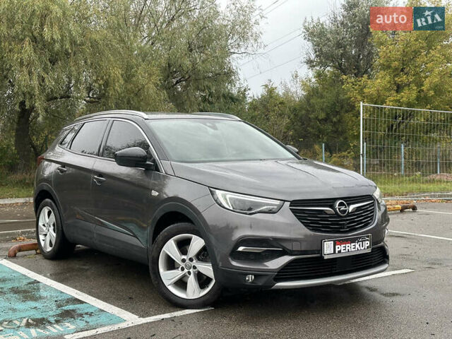 Серый Опель Grandland X, объемом двигателя 1.5 л и пробегом 95 тыс. км за 21499 $, фото 1 на Automoto.ua